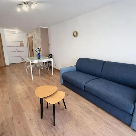 L Impasse Des Pins, Centrally Located And Renovated Apartment *