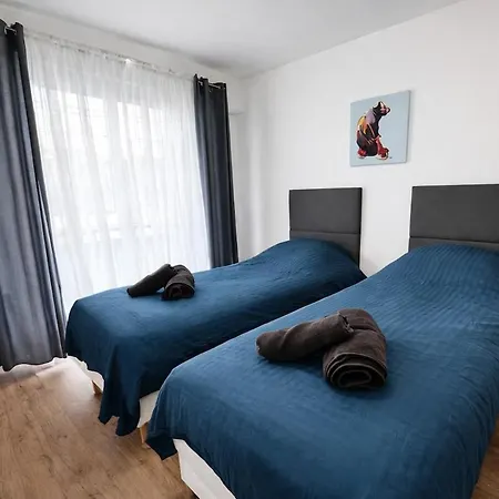 Apartment L Impasse Des Pins, Centrally Located And Renovated Antibes